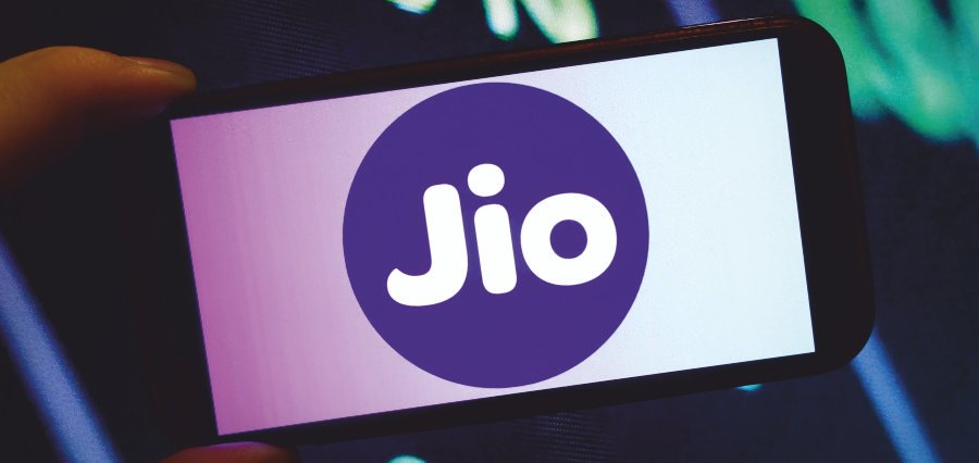 Jio BlackRock Gets SEBI Nod for Broking Arm, Jio Financial Shares Jump
